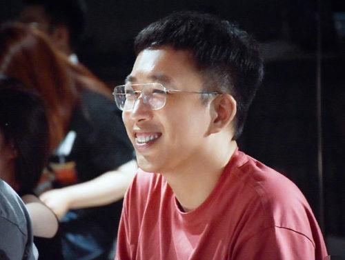 娱乐吃瓜于正,娱乐界的“吃瓜”达人，揭秘娱乐圈幕后故事  第2张